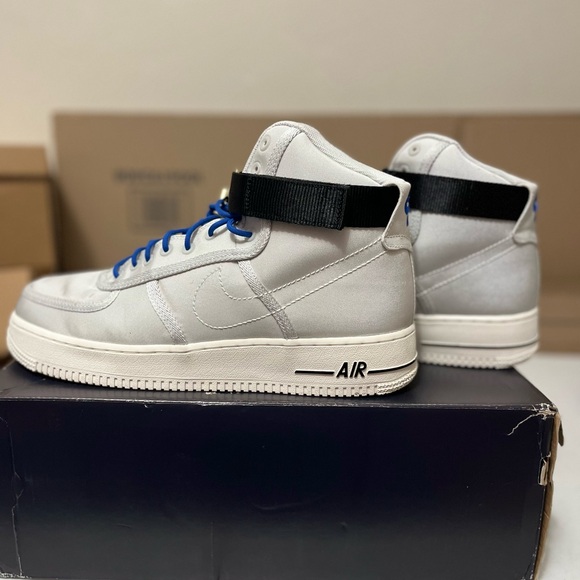 NIKE Men Air Force 1’s High👟 Reflective with blue laces size 10.5🩶 - Picture 4 of 6